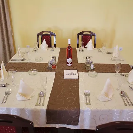 Feniks 3* Požarevac